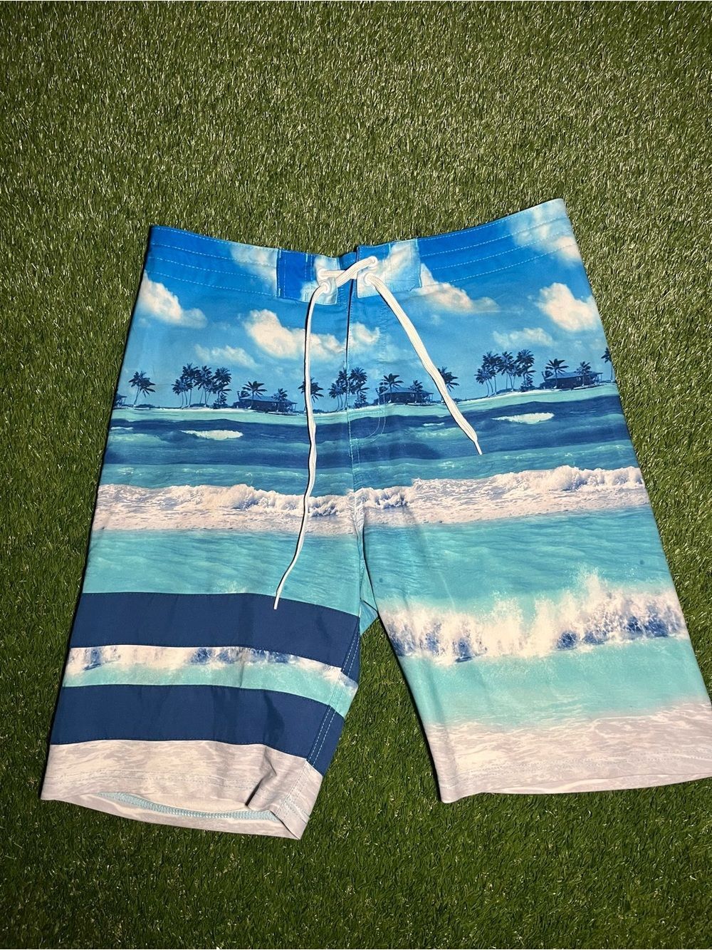 Old Navy Men’s 34 Blue Tropical Wave Board Shorts Swim Trunks